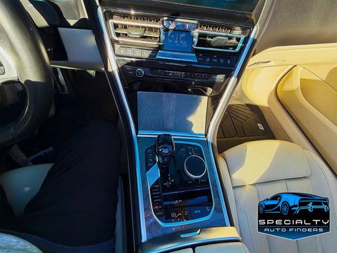 Used 2020 BMW 840i xDrive Convertible w/ M Sport Package image 10