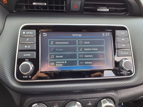Used 2025 Nissan Kicks Play S FWD image 7
