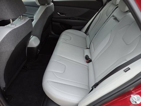 Used 2024 Hyundai Elantra Limited FWD image 28