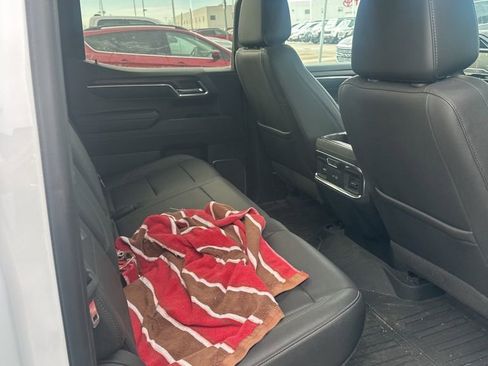 Used 2023 GMC Sierra 1500 SLT w/ SLT Premium Package image 21