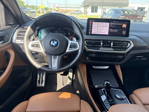 Used 2023 BMW X4 xDrive30i w/ M Sport Package AWD/4WD image 15