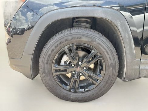Used 2024 GMC Terrain AT4 w/ Tech Package AWD/4WD image 21