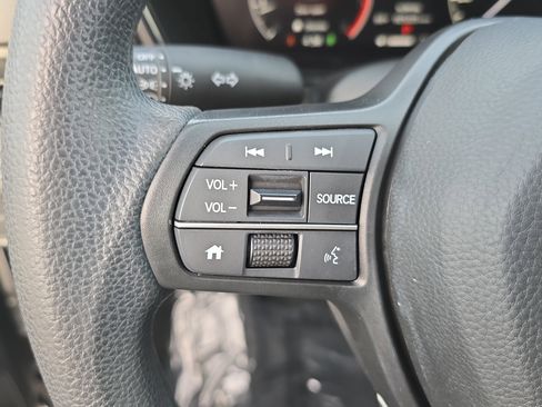 Used 2024 Honda CR-V EX image 17