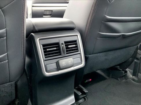 Used 2020 Subaru Forester Limited image 35