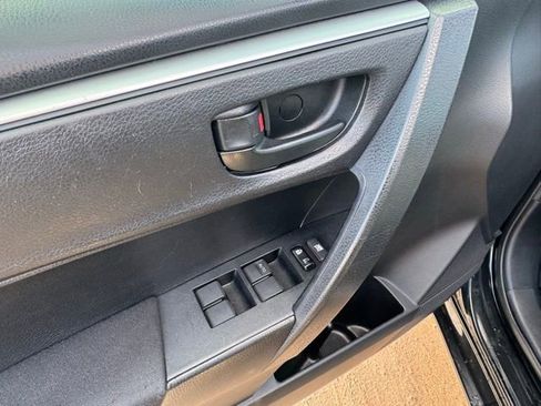 Used 2016 Toyota Corolla L image 11