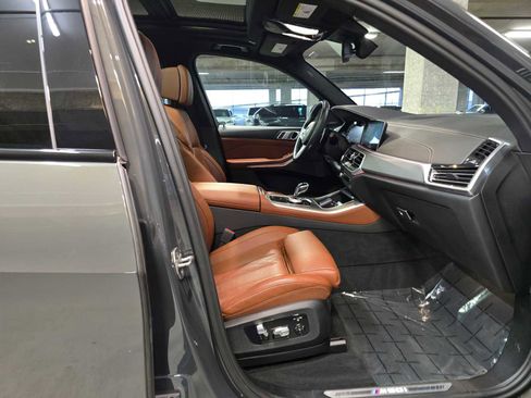 Used 2023 BMW X5 M50i w/ Executive Package image 33