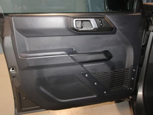 New 2025 Ford Bronco Base w/ Sasquatch Package image 4
