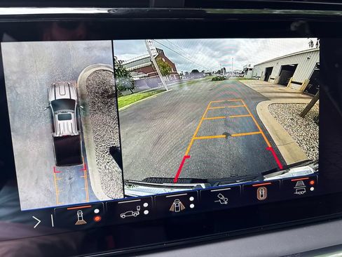 New 2026 GMC Sierra 2500 Denali Ultimate w/ LPO, Black Badging Package AWD/4WD image 31