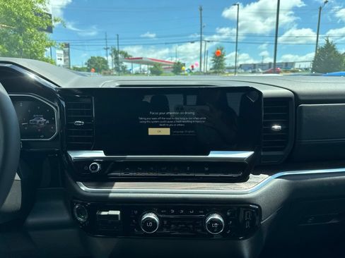 New 2026 GMC Sierra 1500 SLT w/ SLT Premium Plus Package AWD/4WD image 26