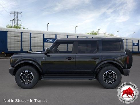 New 2026 Ford Bronco Outer Banks AWD/4WD image 4