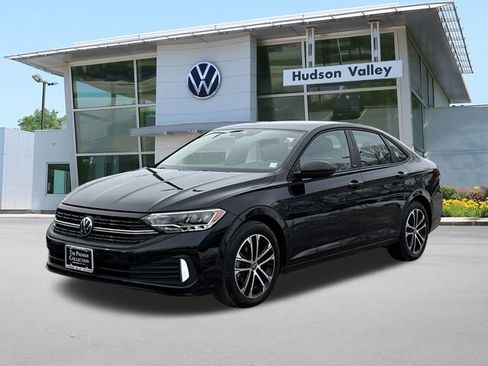 Certified 2023 Volkswagen Jetta Sport image 1