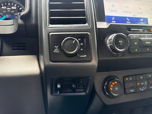 Used 2021 Ford F250 XLT w/ XLT Premium Package AWD/4WD image 31