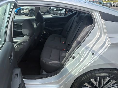 Used 2026 Nissan Altima 2.5 SV FWD image 11