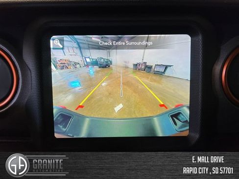 Used 2021 Jeep Gladiator Mojave w/ Dual Top Group AWD/4WD image 21