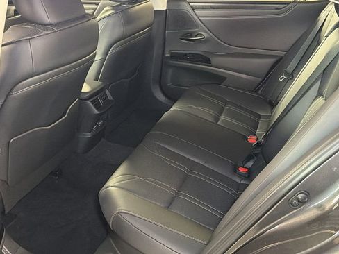 Certified 2025 Lexus ES 300h w/ Luxury Package FWD image 14