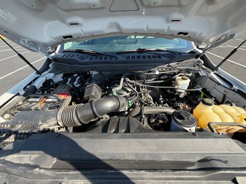 Used 2023 Ford F250 XL AWD/4WD image 10
