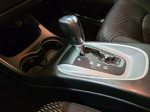 Used 2020 Dodge Journey SE image 34