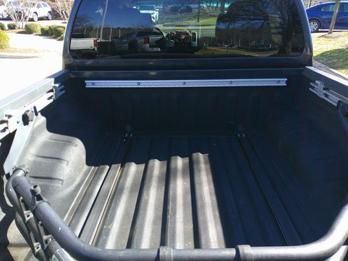 Used 2013 Nissan Frontier SV w/ SV Value Truck Pkg image 31