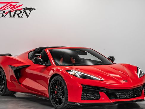 Used 2024 Chevrolet Corvette Z06 w/ Stealth Interior Trim Package image 7