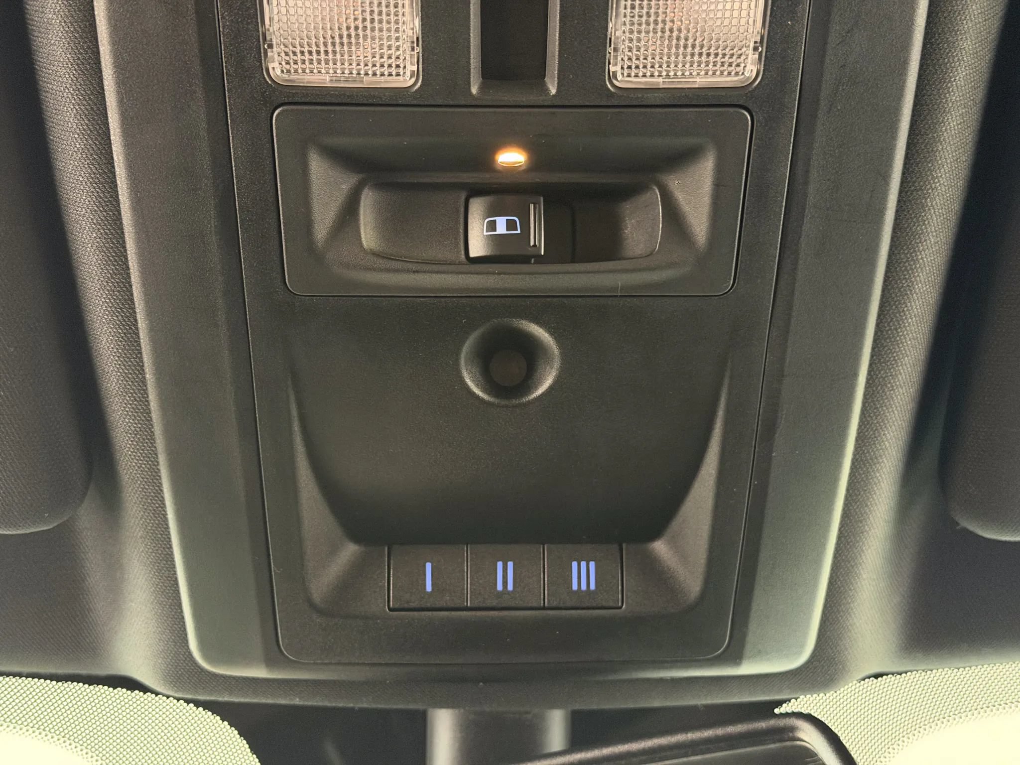 Used 2015 RAM 1500 Rebel AWD/4WD image 35