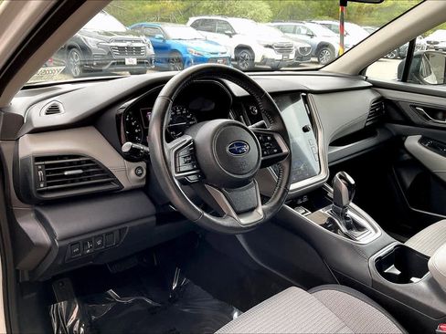 Used 2023 Subaru Outback Premium AWD/4WD image 17