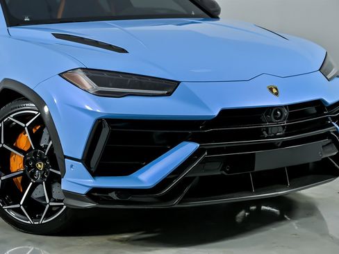 Used 2024 Lamborghini Urus Performante image 3