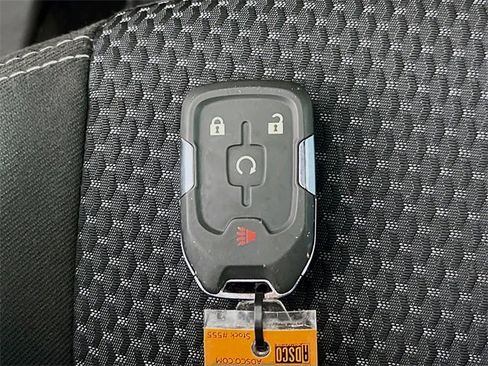 Used 2023 GMC Terrain SLE w/ Driver Convenience Package image 29