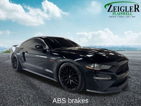 Used 2019 Ford Mustang GT Premium w/ California Special Package RWD image 7