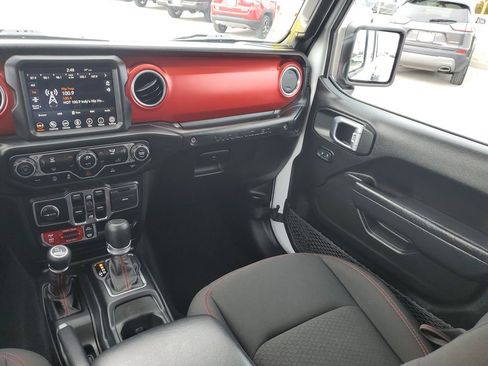 Used 2023 Jeep Wrangler Unlimited Rubicon image 17