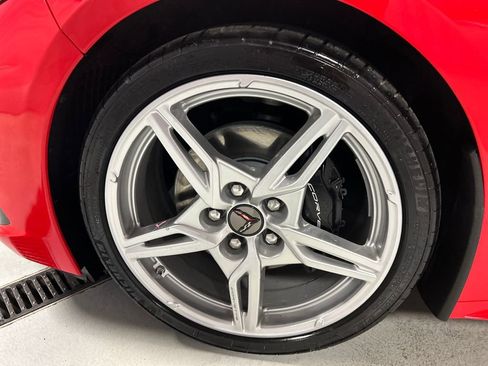 Used 2025 Chevrolet Corvette Stingray Coupe w/ 1LT image 9