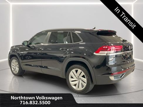 Used 2022 Volkswagen Atlas Cross Sport SE AWD/4WD image 3
