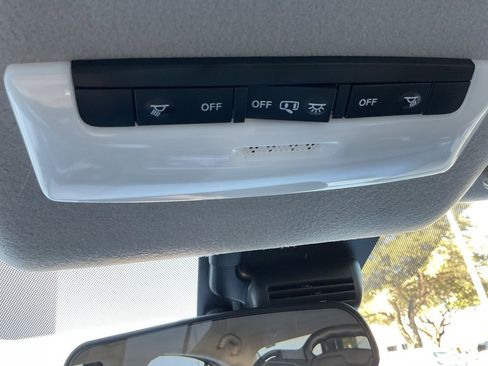 New 2025 Nissan Versa S image 27