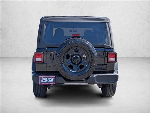 Used 2025 Jeep Wrangler Sport AWD/4WD image 7