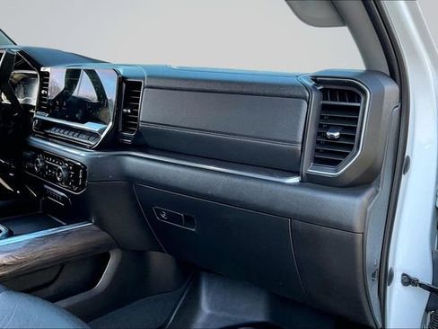 Used 2024 Chevrolet Silverado 2500 LTZ w/ LTZ Plus Package image 27