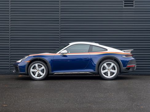 Certified 2024 Porsche 911 Dakar image 2