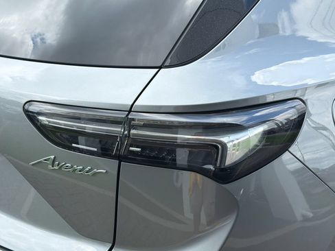 Used 2023 Buick Envision Avenir FWD image 9