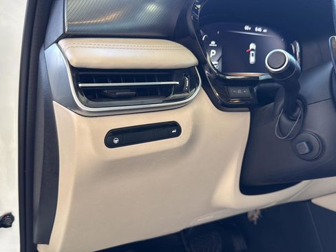 Used 2023 INFINITI QX60 Luxe w/ Cargo Package image 17