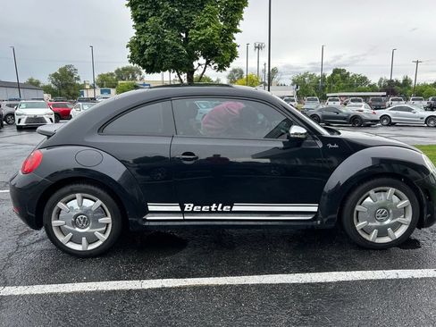 Used 2013 Volkswagen Beetle Turbo FWD image 6