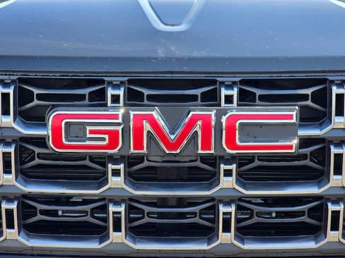 New 2026 GMC Canyon AT4 w/ AT4 Premium Package AWD/4WD image 28