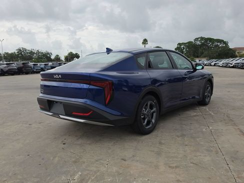 New 2026 Kia K4 FWD image 8