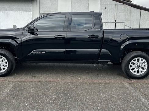 Certified 2026 Toyota Tacoma SR5 image 8