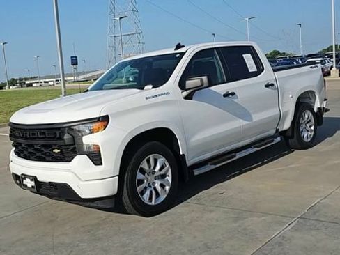 Used 2024 Chevrolet Silverado 1500 Custom AWD/4WD image 4