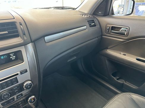 Used 2010 Ford Fusion SEL image 32