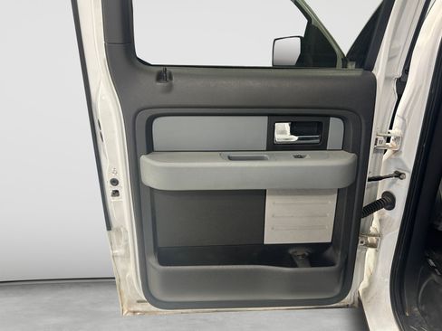 Used 2014 Ford F150 XLT AWD/4WD image 14