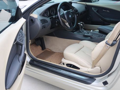 Used 2004 BMW 645Ci Convertible image 11
