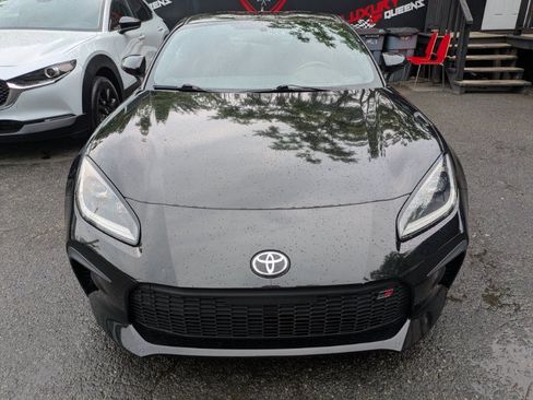 Used 2022 Toyota GR86 Premium w/ ALL Weather Mat Package (TMS) RWD image 2