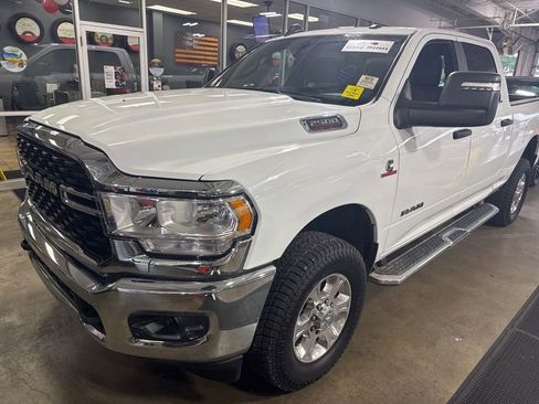 Used 2024 RAM 2500 Big Horn w/ Off Road Package AWD/4WD image 1