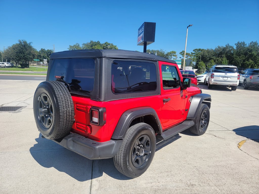 Used 2022 Jeep Wrangler Sport AWD/4WD image 5