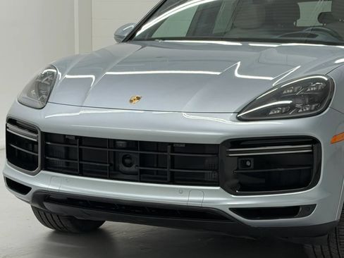 Used 2020 Porsche Cayenne Turbo AWD/4WD image 44