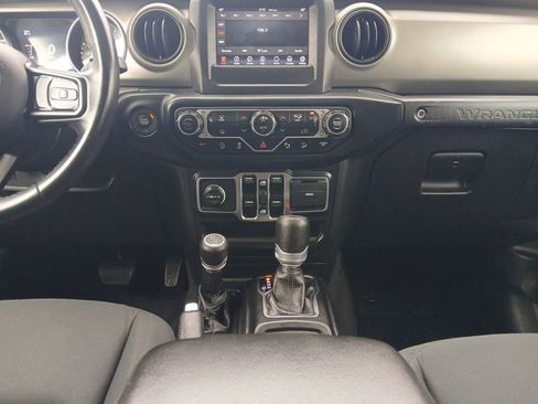 Used 2019 Jeep Wrangler Unlimited Sport S image 11